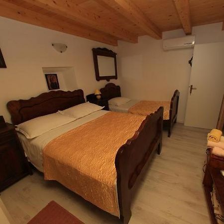 חוואר Old Town Hvar Rooms & Apartments מראה חיצוני תמונה
