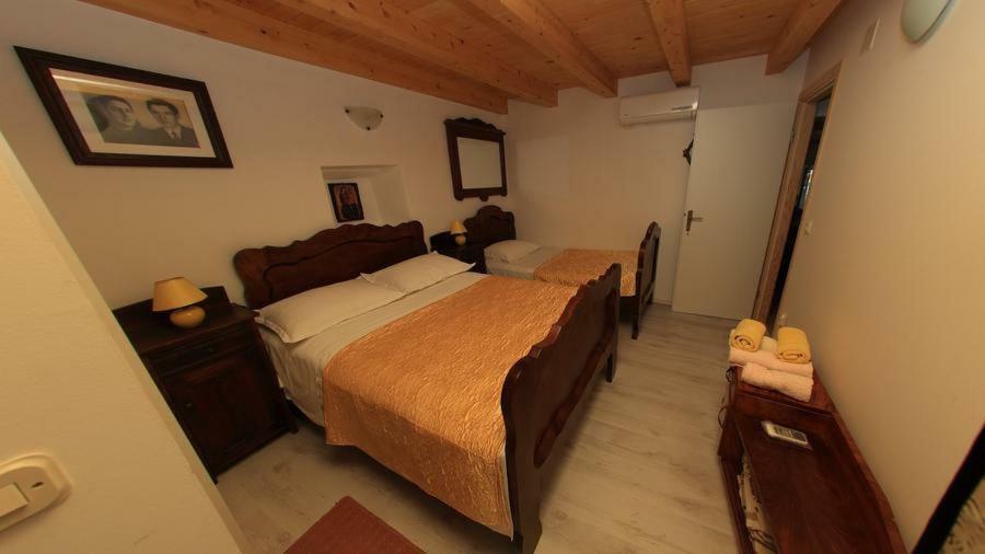 חוואר Old Town Hvar Rooms & Apartments מראה חיצוני תמונה